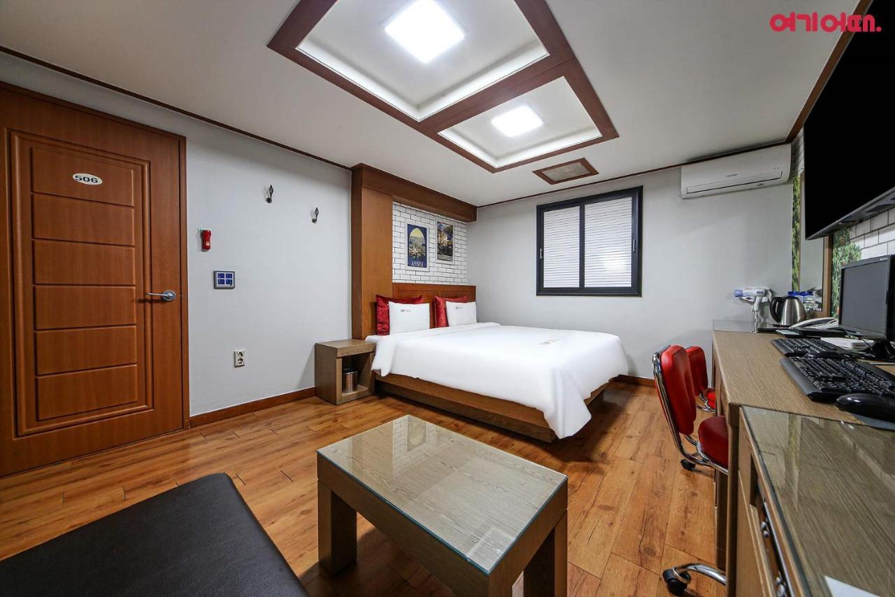 World Hotel Chuncheon Exterior foto