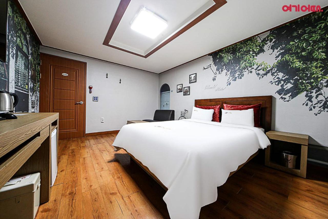 World Hotel Chuncheon Exterior foto
